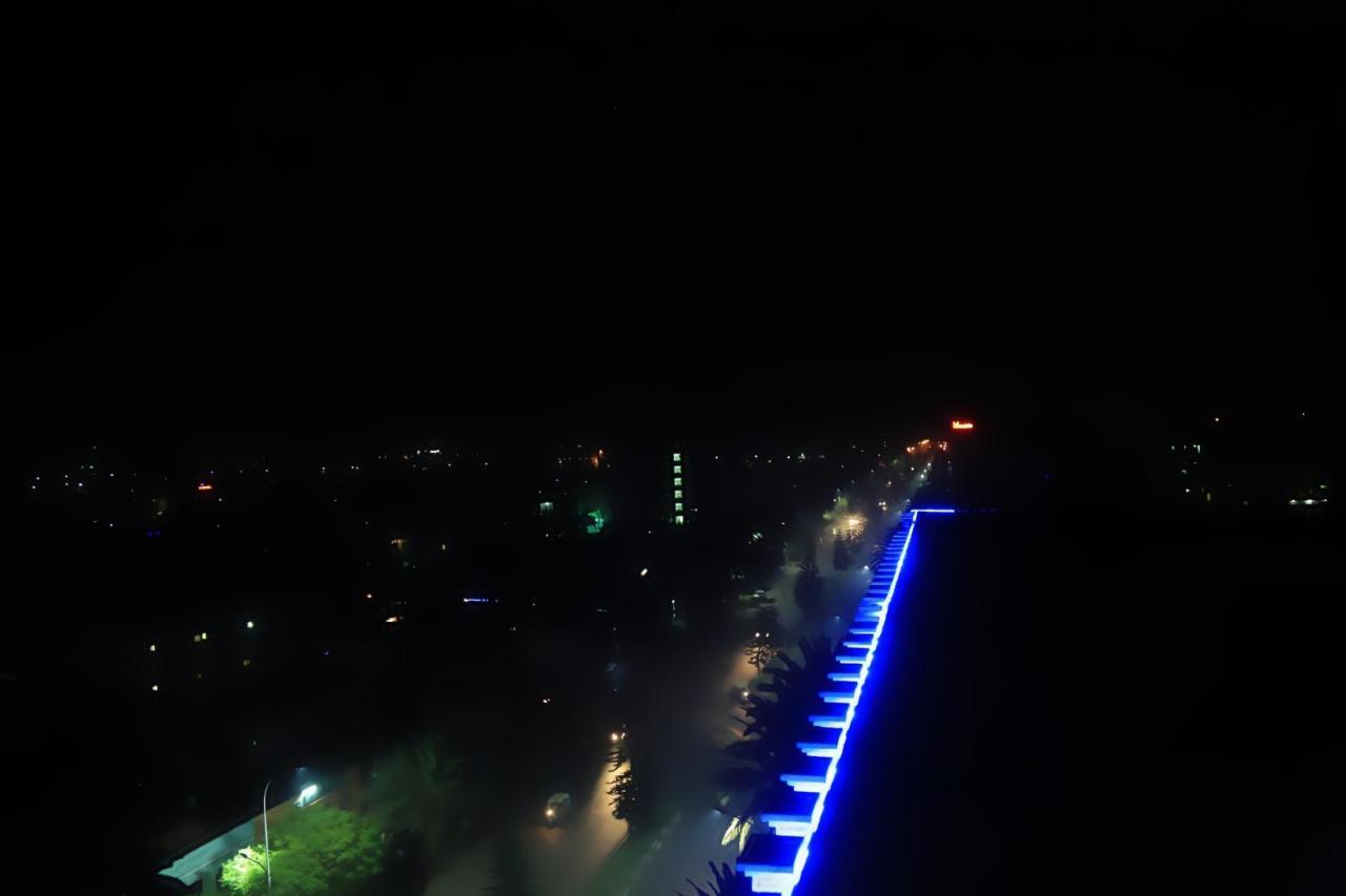 Winn Hotel - Bahyr Dar Zewnętrze zdjęcie