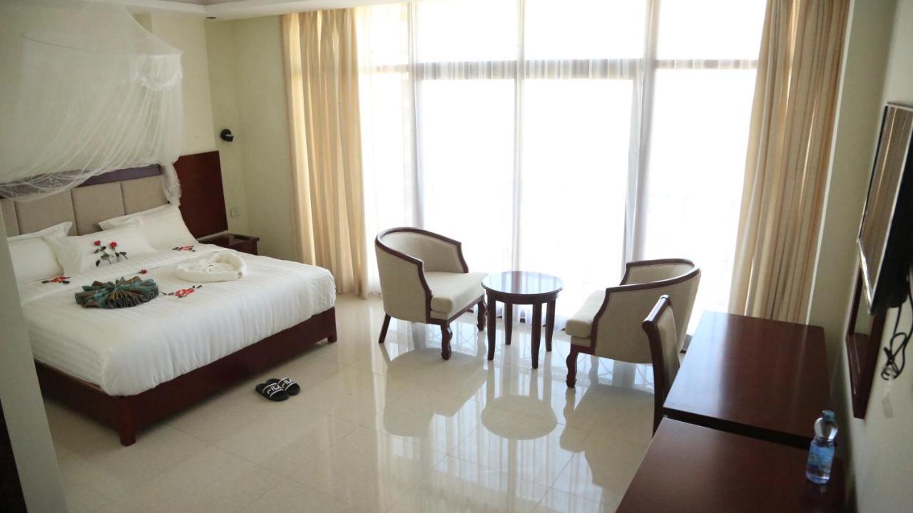 Winn Hotel - Bahyr Dar Zewnętrze zdjęcie