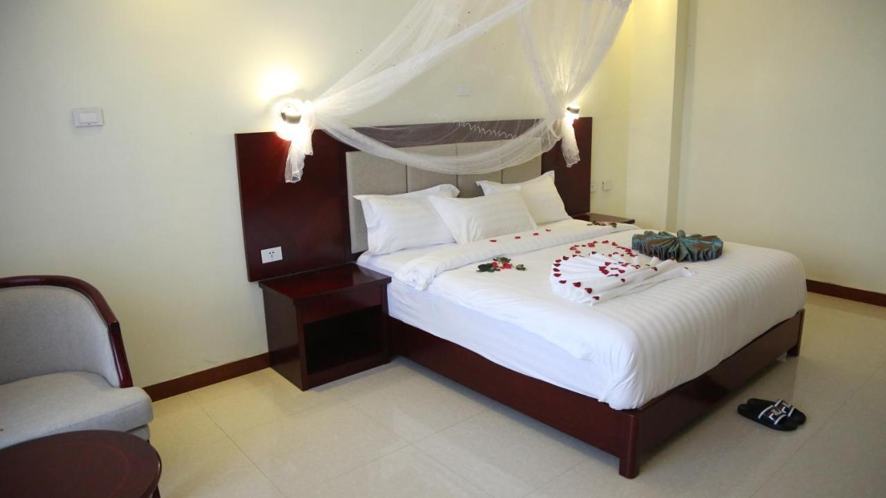Winn Hotel - Bahyr Dar Zewnętrze zdjęcie