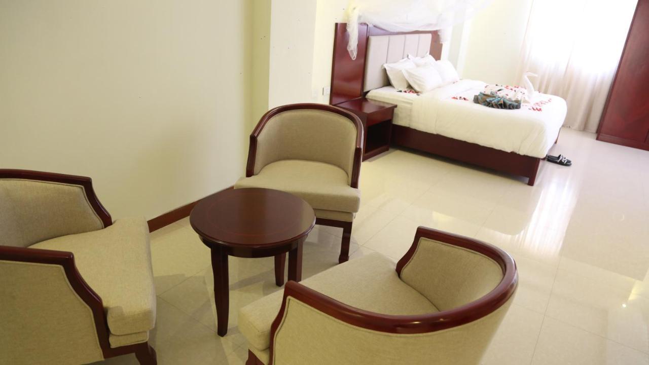 Winn Hotel - Bahyr Dar Zewnętrze zdjęcie