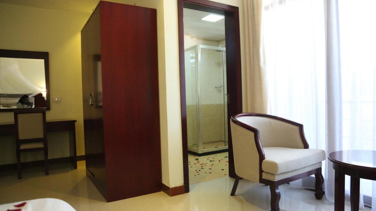 Winn Hotel - Bahyr Dar Zewnętrze zdjęcie