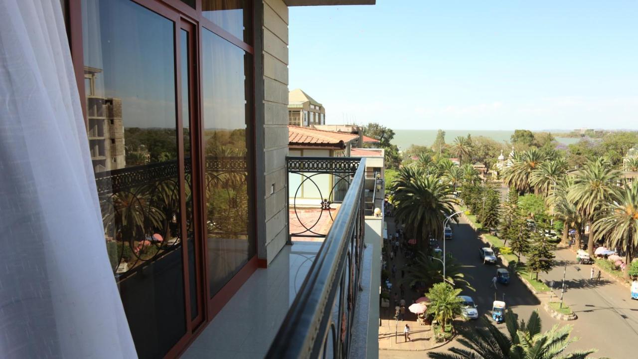 Winn Hotel - Bahyr Dar Zewnętrze zdjęcie