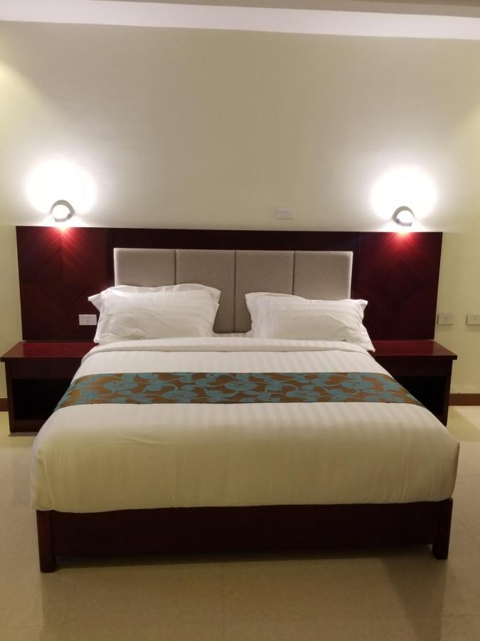 Winn Hotel - Bahyr Dar Zewnętrze zdjęcie
